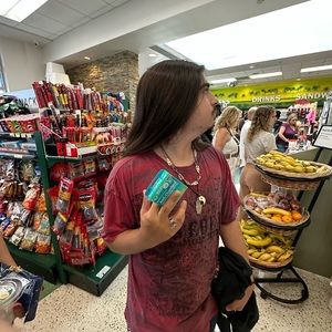 Meet your Posher, Harrison